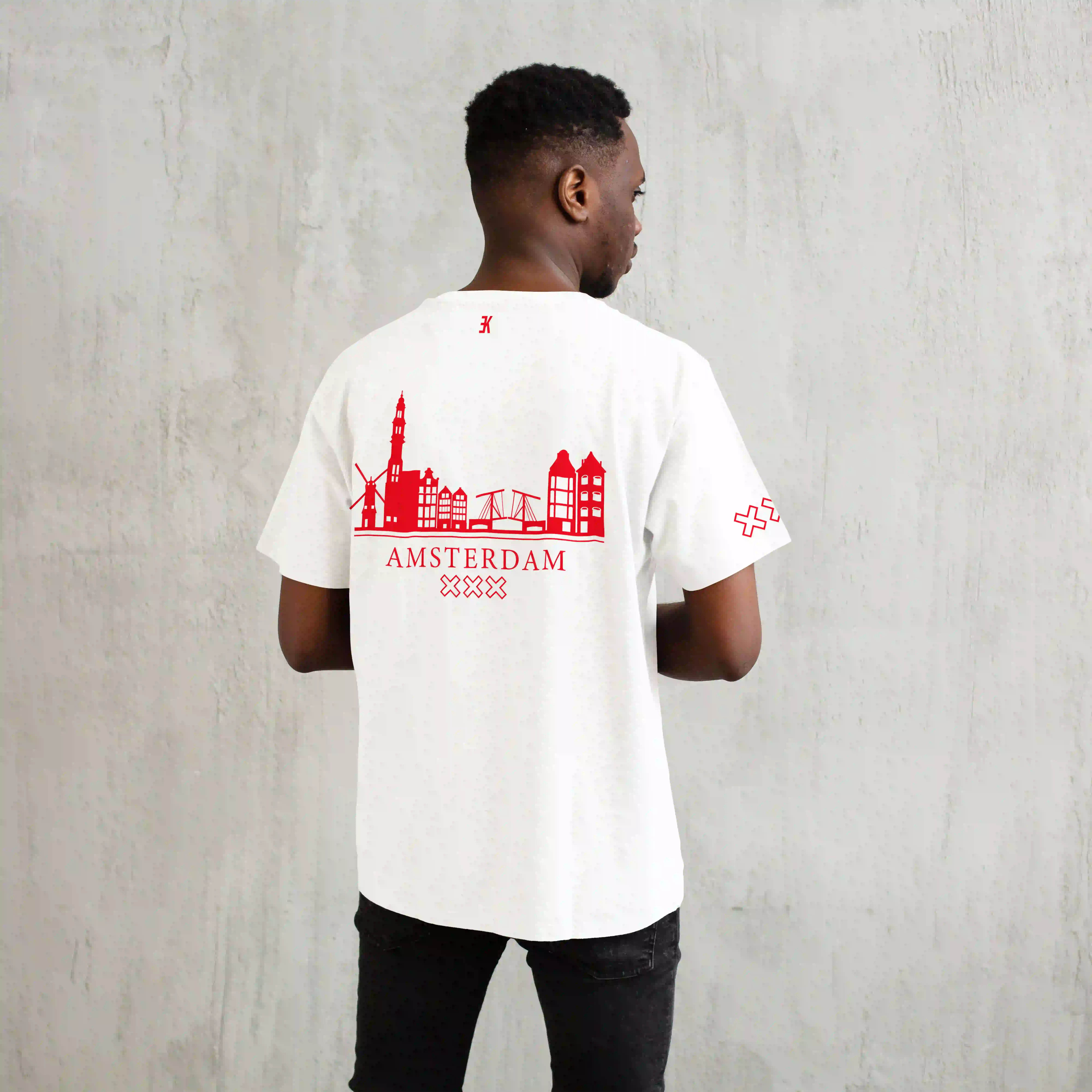Skyline Amsterdam Shirt - Ams t shirt wit model skyline rood 3 - Skyline Amsterdam Shirt O8845