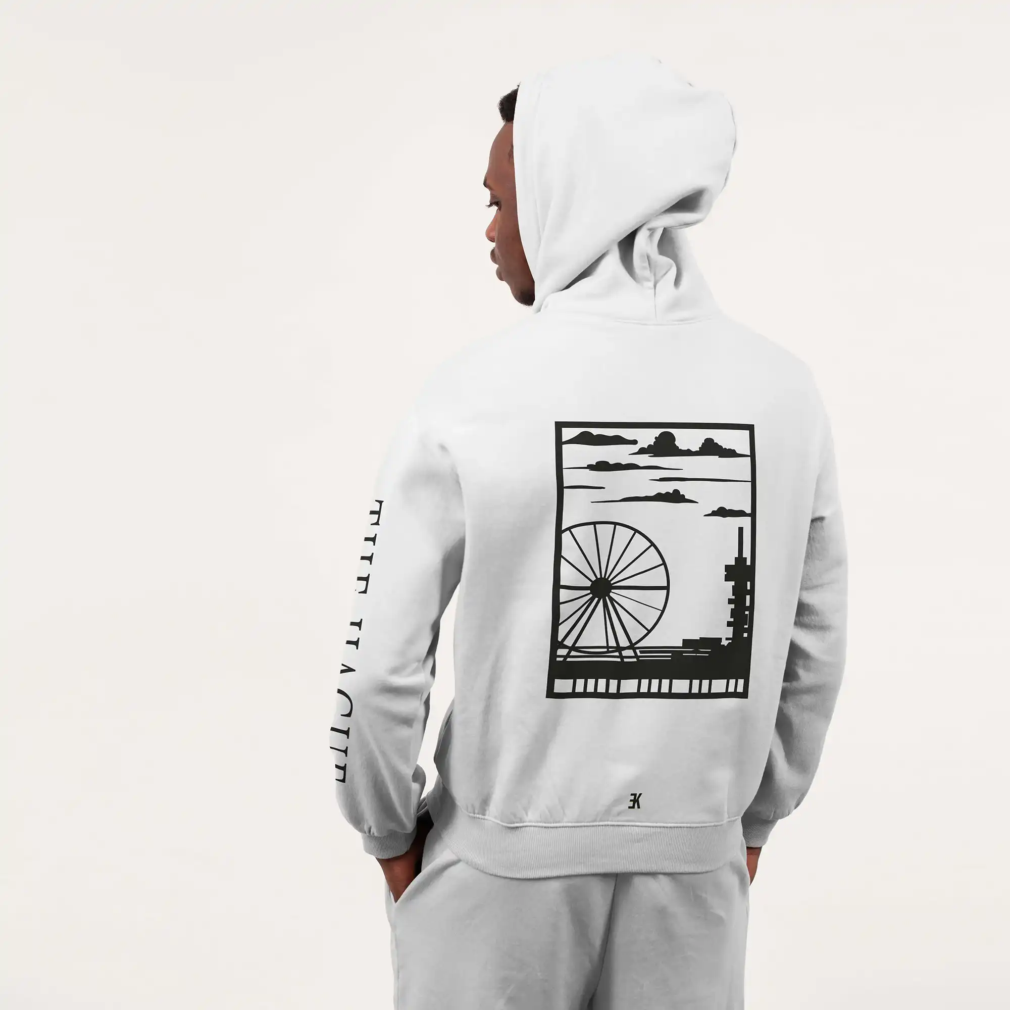 Den Haag Hoodie - Denhaag hoodie model wit vlak 3 - EK8204