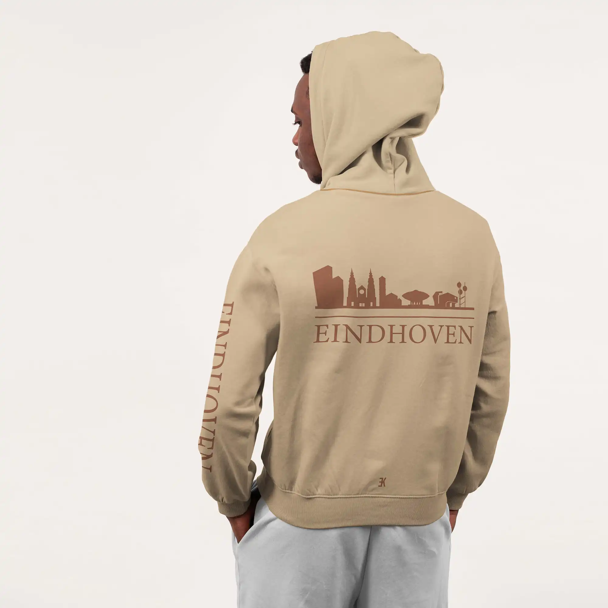 Skyline Eindhoven Hoodie - Eindhoven hoodie model beige skyline 1 - EK8214
