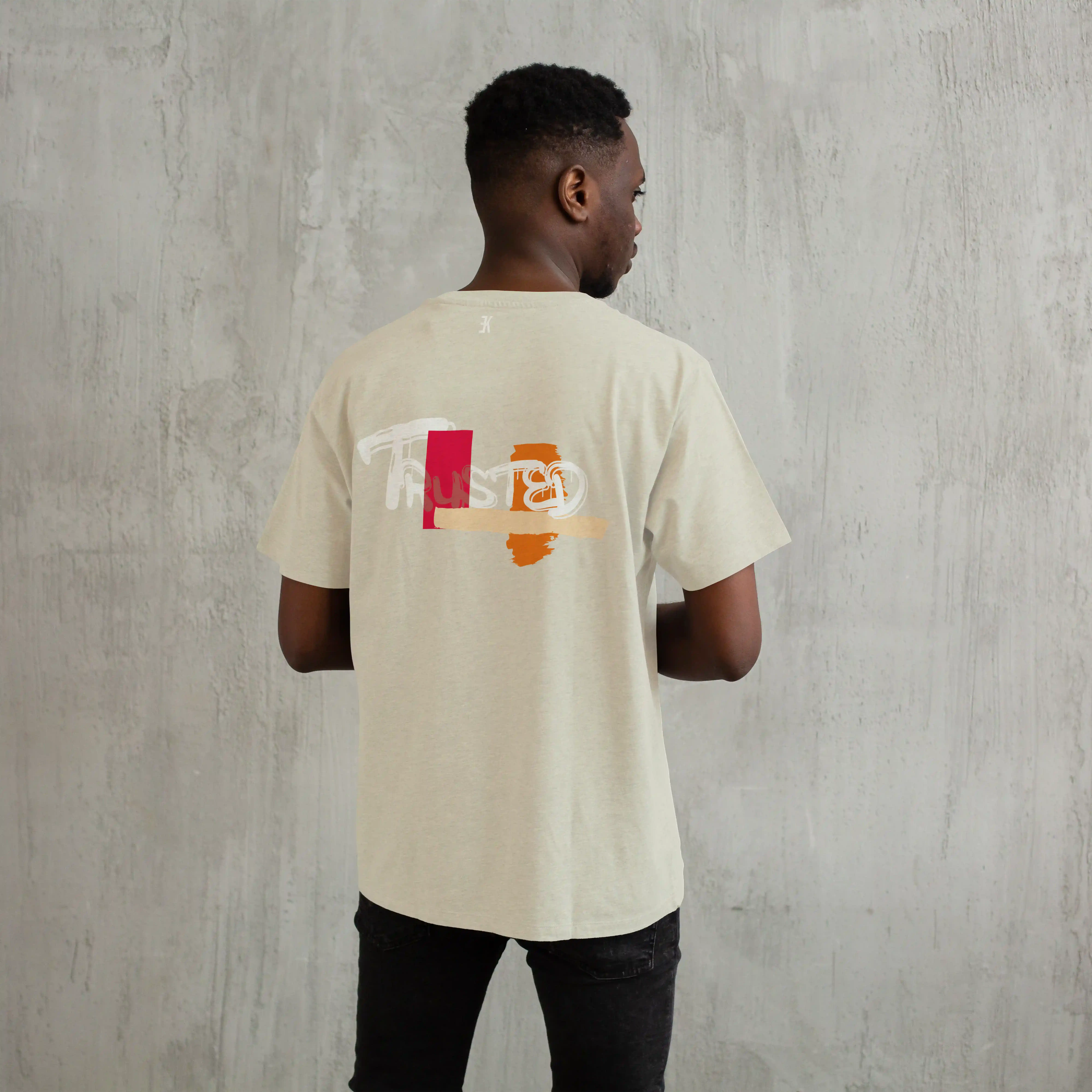 TRUSTED -  T-Shirt - Evenementenkleding shirt beige trusted 1 - TRUSTED O35986