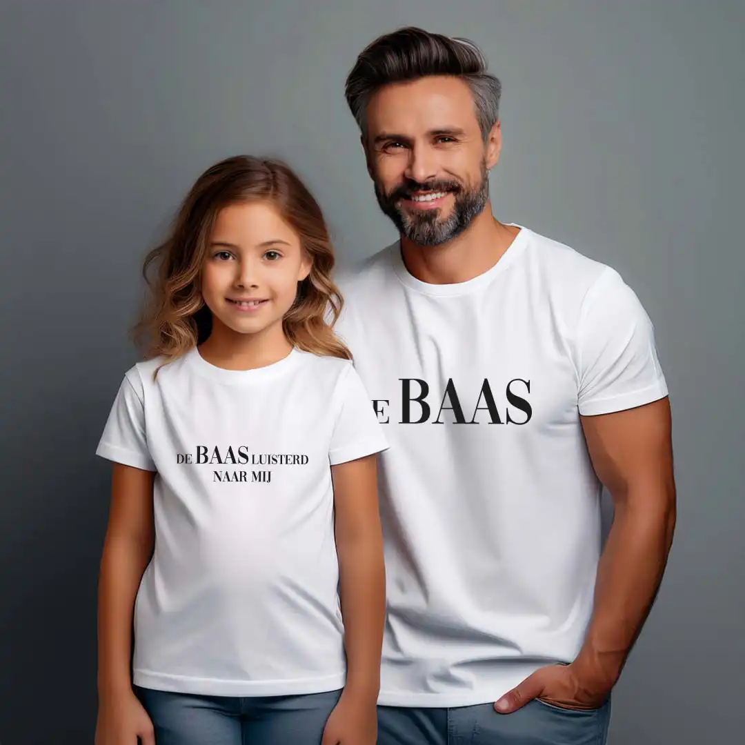 Matching Shirts Vaderdag - De Baas - Evenementenkledingnl model debaas vaderdag shirt romper wit - 1