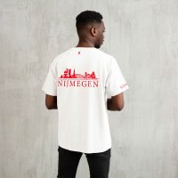 Skyline Nijmegen Shirt - Nijmegen model shirt wit skyline 3 - Skyline Nijmegen Shirt O22514