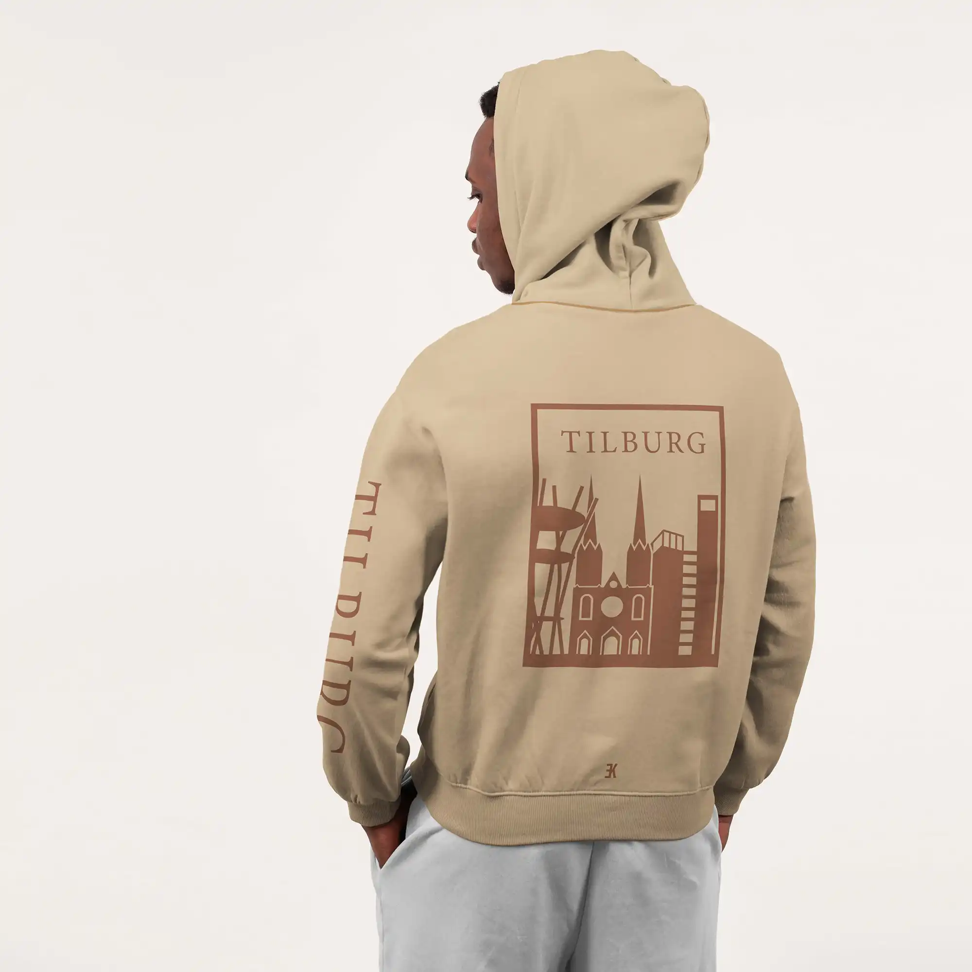 Tilburg Hoodie - Tilburg hoodie model beige vlak 1 - Tilburg Hoodie (16083)